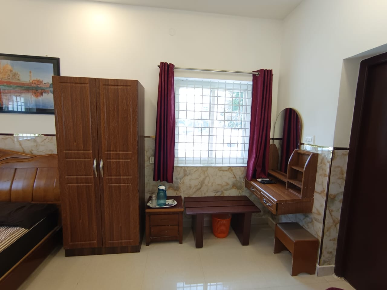 Double room gallery photo 7